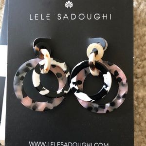 NWT lele sadoughi hoop earrings